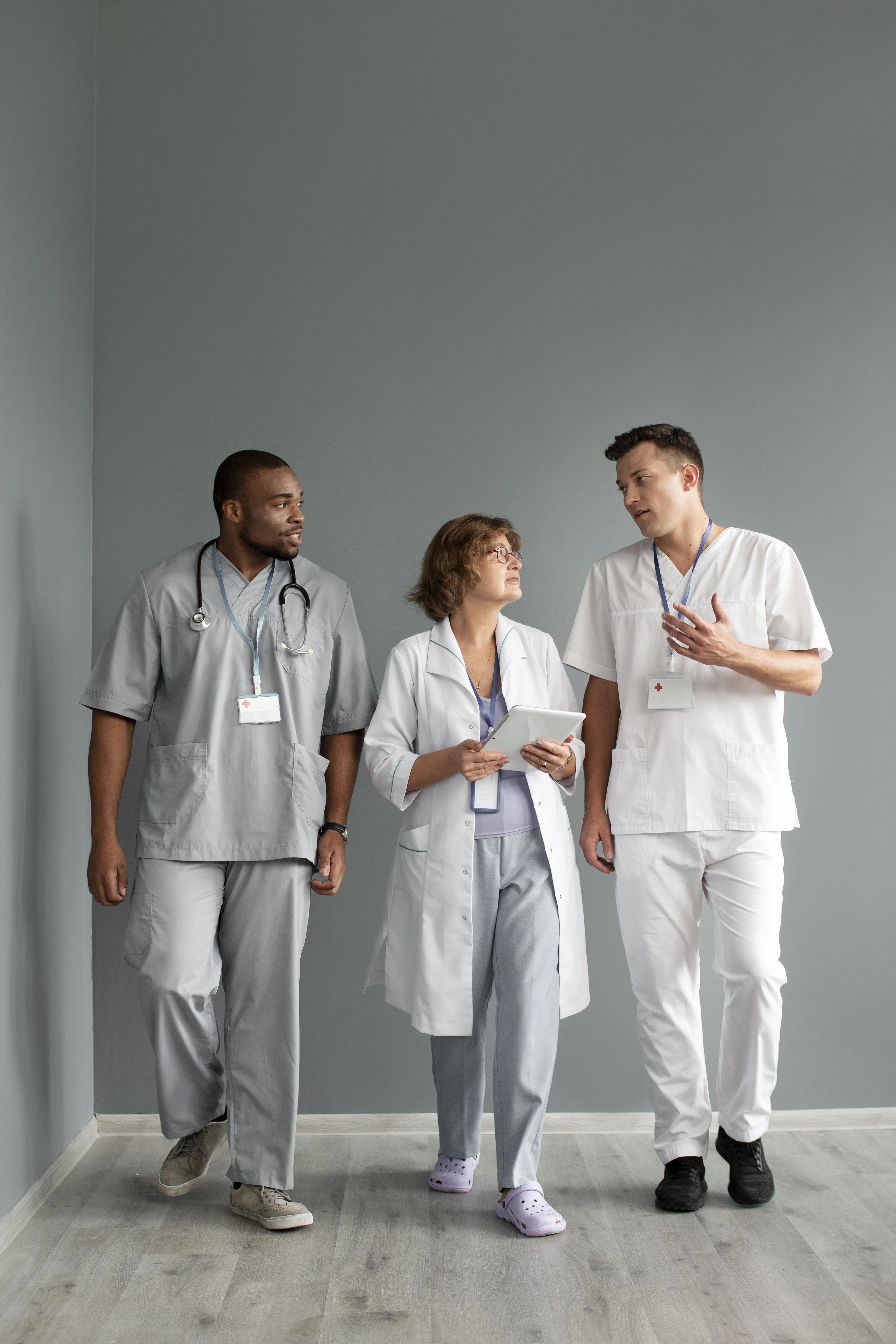 Nephrologist and patient consultation